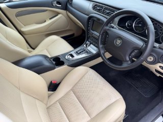 /photos/12665/455f224d-8d65-41e3-8551-be4927021725_i320x240.jpg